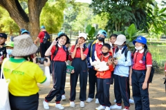 BEE_4884